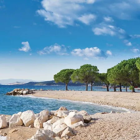 Apartamento Cozy In With House Sea View